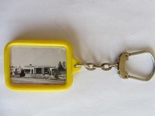 RARE Porte clef "Station MOBIL - M. BROUSSE à ARVEYRES (33)" vintage, années 60