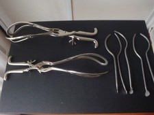 Lot de anciens instruments