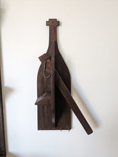 Ancien outil tire-bouchon artisanal + tire-bouchon vigne