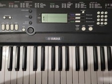 Synthétiseur Yamaha Avec