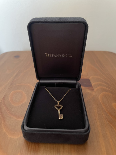 Tiffany collier or - collier, en