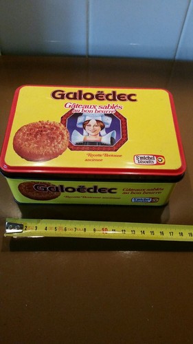 Ancienne boîte fer - en, gâteau