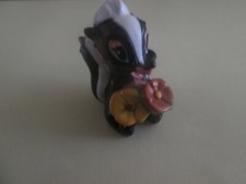 figurine disney  Bambi fleur