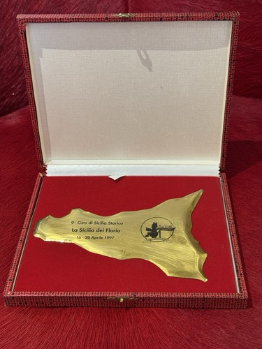 Lot medailles plaques - medailles,