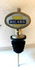 COLLECTOR , ANCIEN DOSEUR TYPE " PISSETTE " RICARD , BOUTEILLE 1 L , ref  OR 942