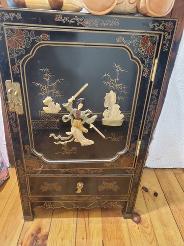 Commode chinois