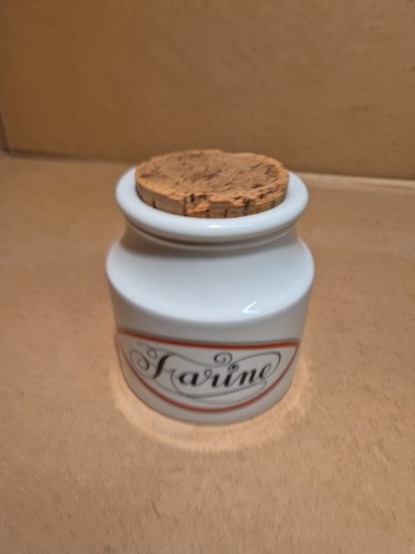 Très joli pot farine - à,