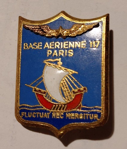 Insigne base aérienne 117 - insigne,