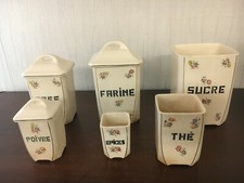 6 boites gigogne en faïence de Lunéville