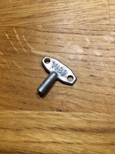 Clef pour jouets vébé - 24,