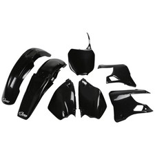Kit de garniture en plastique