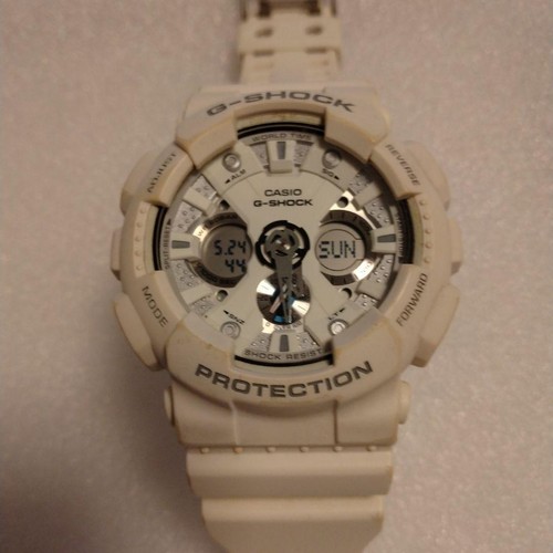 Montre blanche antimagnétique