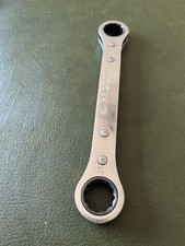 Clé à Cliquet Facom 24x22mm