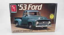 1/25 AMT ERTL 6606 CAMIONETTE