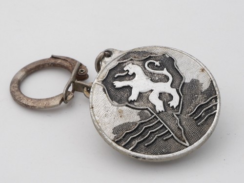 Porte clés ancien - porte,