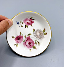 Coupelle Relais & Châteaux Great Britain 1982 – Royal Worcester porcelaine roses