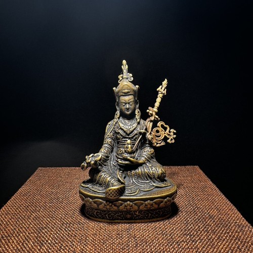 Antique tibetan buddhism - ,
