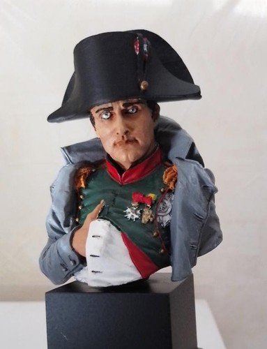 Figurine buste résine - figurine,