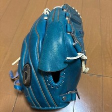 gant de softball asics blue