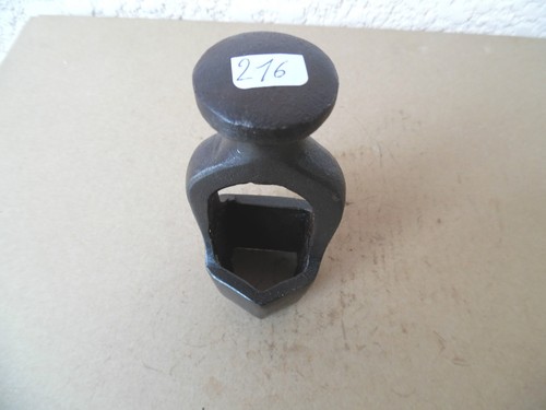 Old tool outil - old,