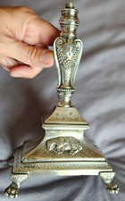 Pied présentoir pour