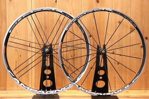 Paire roues cliquet - de,
