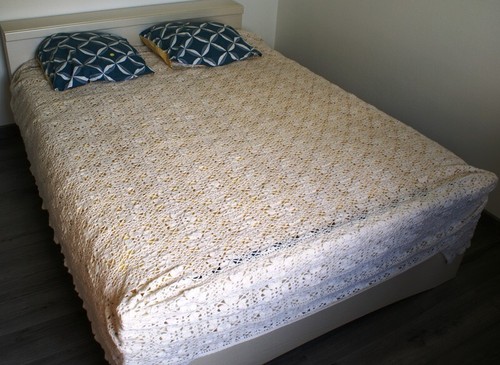 Dessus lit crochet coton - de,