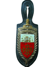 INSIGNE EMAIL L'ECOLE MILITAIRE D'ADMINISTRATION DE MONTPELLIER (COLLE SUR CUIR)