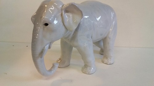 Eléphant porcelaine style - eléphant,
