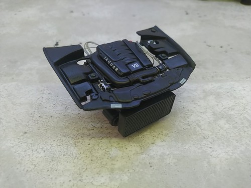 Moteur jaguar s type - 1/18,