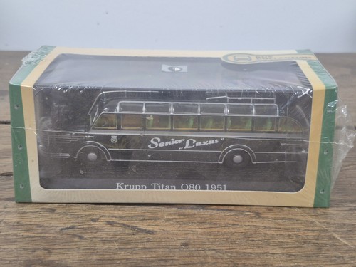 Bus miniature krupp titan - miniature, 1/72