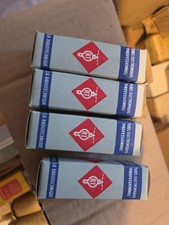 Lot 4 Lampes tubes Pour Radio Tsf  La Radiotechnique RT  EF 40
