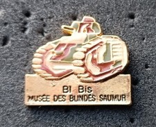 Très Rare Pin's Char B1 Bis Signé RD Angers Militaire Tank