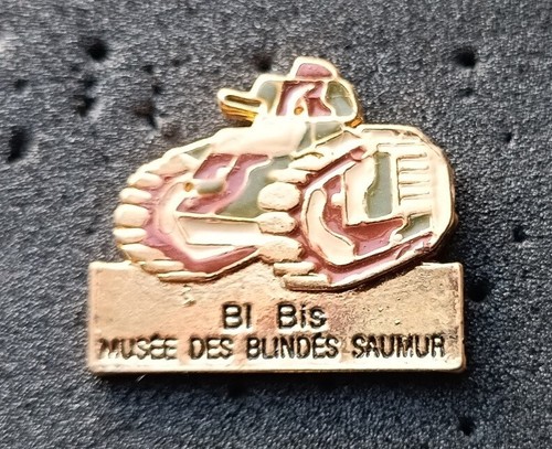 Très rare pin char bis - char,