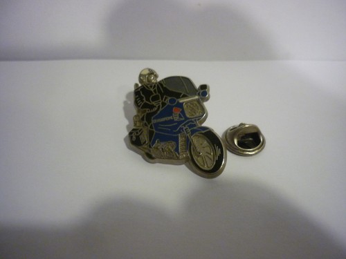 Beau pin moto gendarmerie - beau, pin's