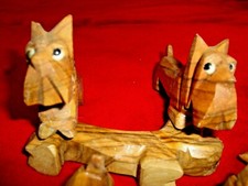 ANCIENS PORTE COUTEAUX EN BOIS