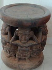 Tabouret D'intronisation En