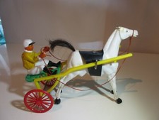 CHEVAL DE TROT MECANIQUE    -
