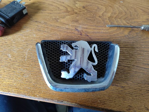 Calandre peugeot 206 - peugeot,