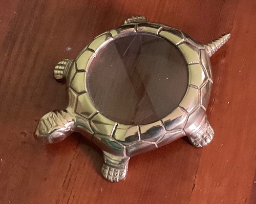 Loupe forme tortue en - en,