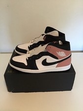 Basket Nike Jordan 1  Mid