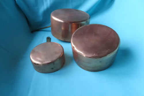 Lot anciennes casseroles - de,