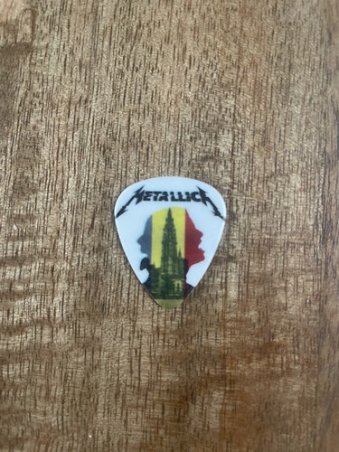 Metallica pick antwerp 2017 - metallica,