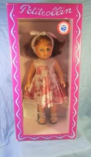 Jolie poupée  PetitCollin Marie Françoise  Modes  et Travaux dans sa boite 2004