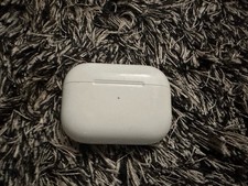 AirPods Pro première
