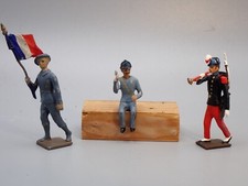 PLOMB CBG-MIGNOT   3 SOLDATS FRANCAIS     BB6