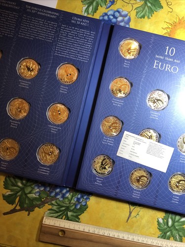 Coffret médaille 10 - 32,