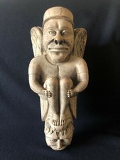 Cul-de-lampe ange grotesque très ancien en bois goût Moyen Âge