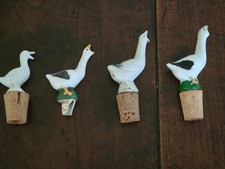 LOT DE 4 BOUCHONS BEC VERSEUR