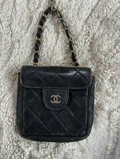 Chanel vintage mini pochette matelassée (années 1990-2000)